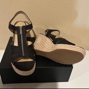 MICHAEL KORS WEDGES